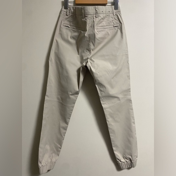 RW&CO Men’s Light Beige Commuter Joggers Slim Fit Size 29x30 - Picture 5 of 8